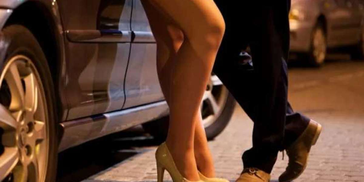 Homem gasta R$ 6 mil em casa de prostituição e chama mãe para pagar dívida